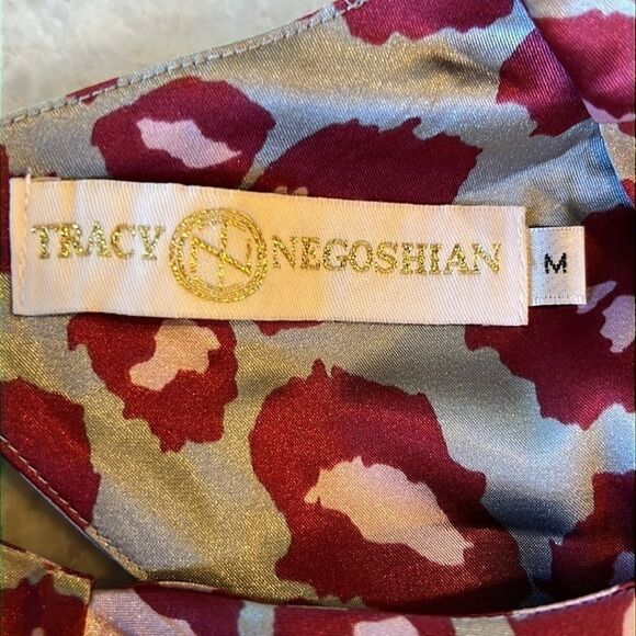 TRACY NEGOSHIAN Women’s Ana Leopard Print Shift Dress Gray/Pink/Red Size Medium - Picture 4 of 12